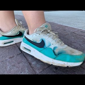 Meet your Posher, Brady